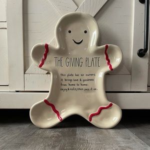 Rae Dunn Gingerbread man giving plate
